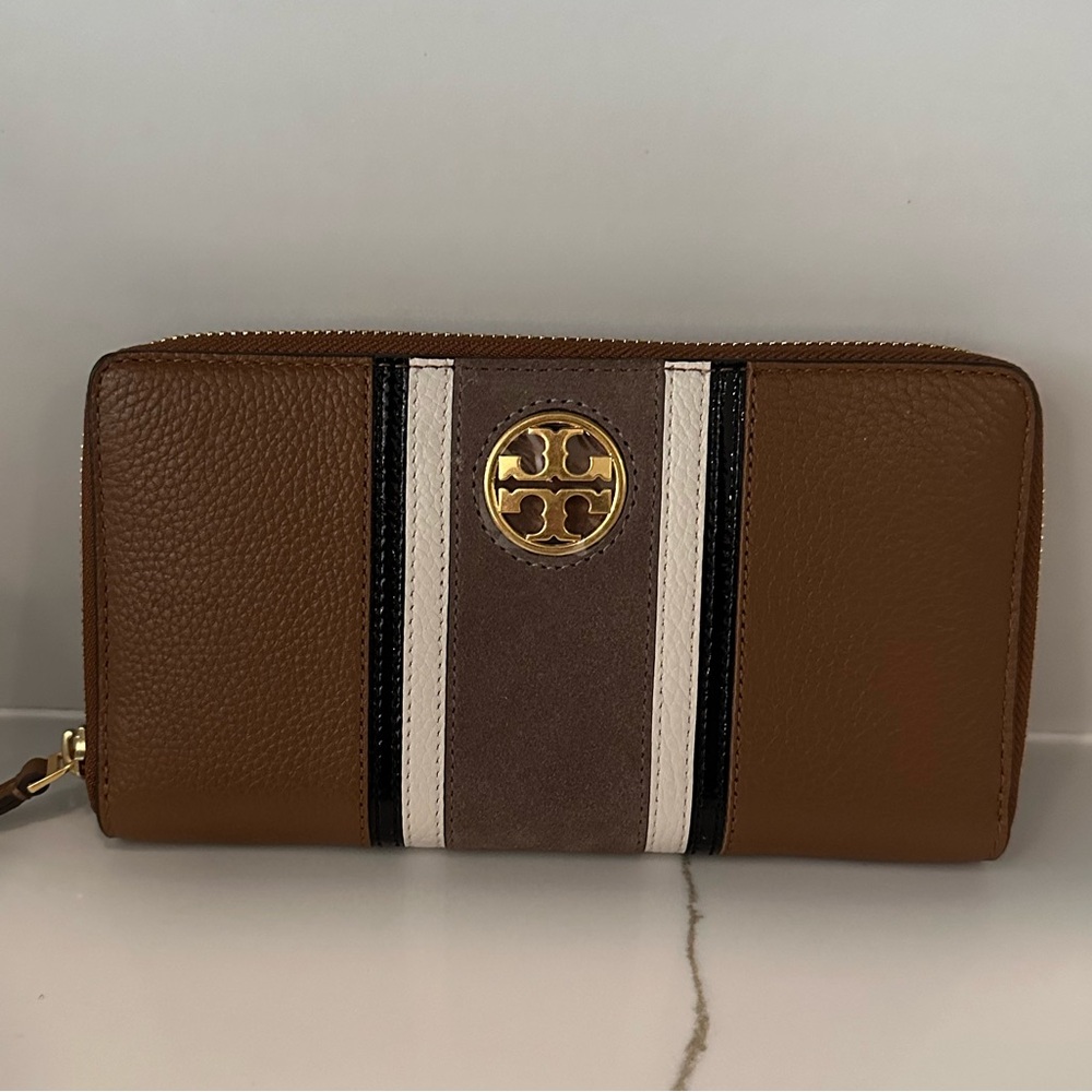 Tory Burch Wallet with Gold Hardware